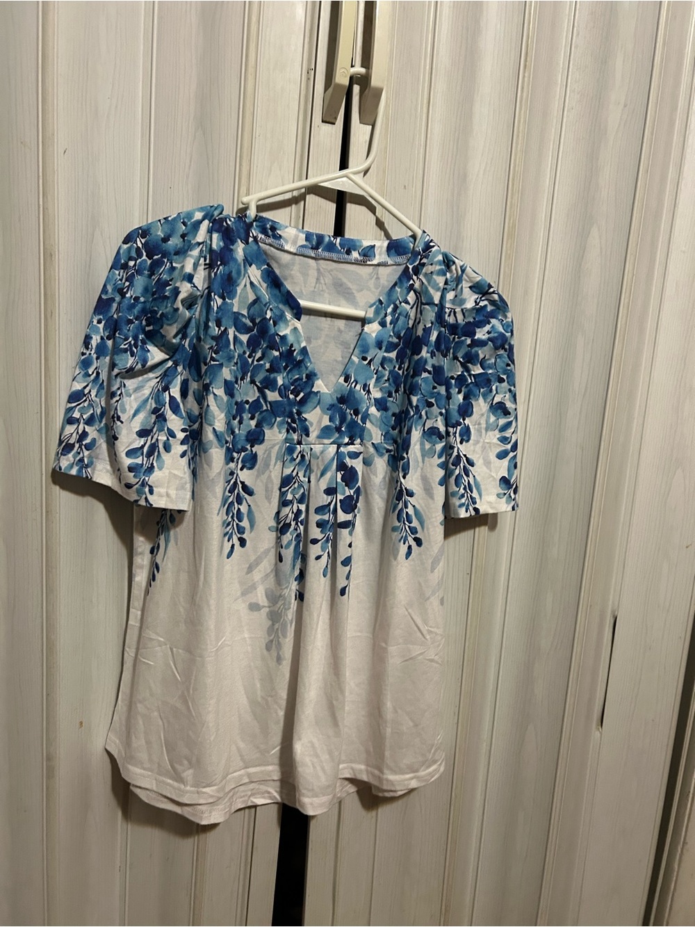 Blue Floral V-Neck Women’s Top L